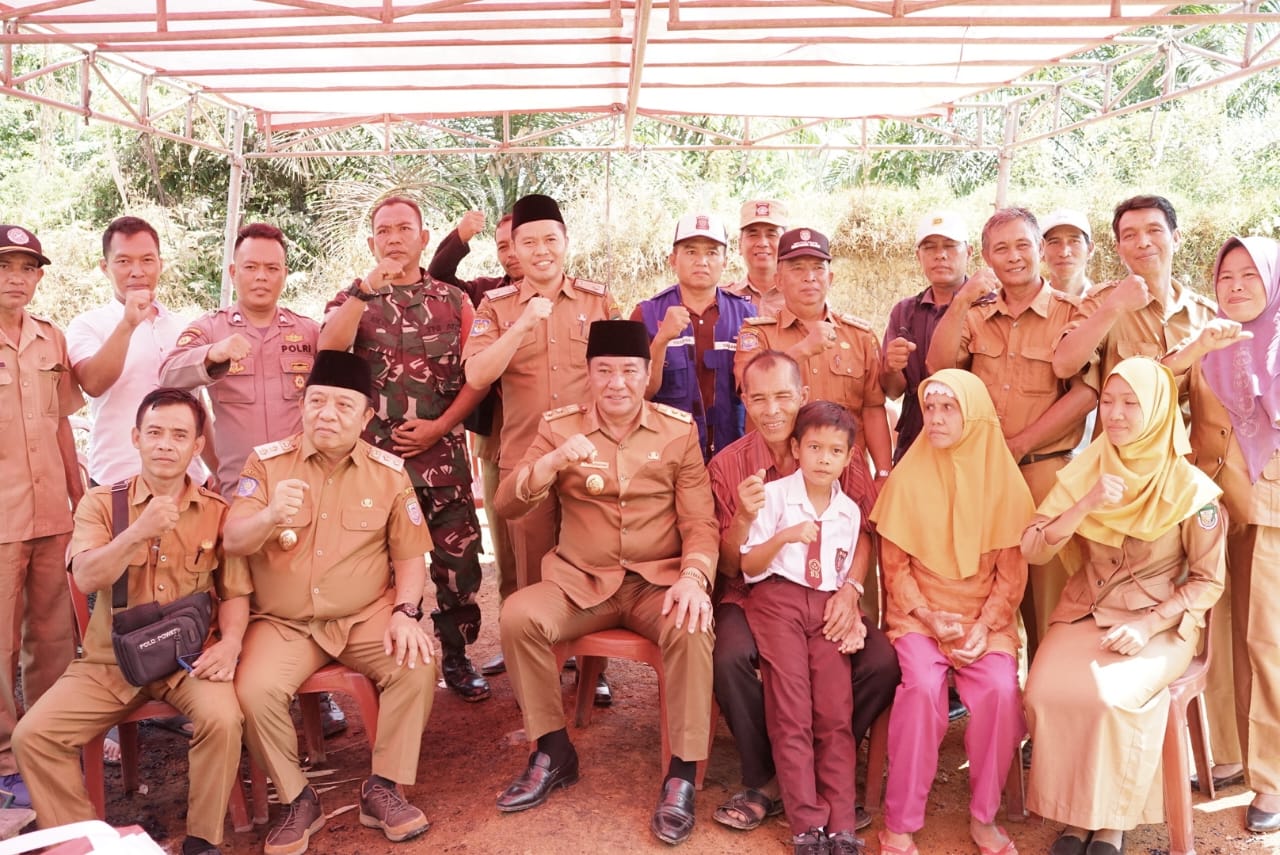 Wagub Rosjonsyah juga berpesan kepada seluruh masyarakat untuk selalu waspada terhadap ancaman bencana kebakaran.