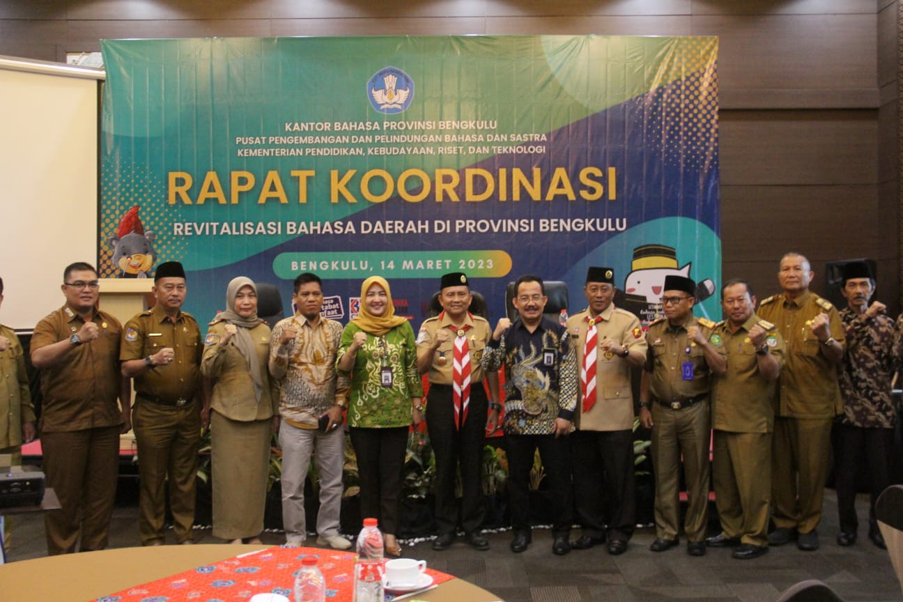 Sekretaris Daerah Provinsi Bengkulu Hamka Sabri dalam kesempatan ini memberikan apresiasi kepada lembaga bahasa yang melakukan revitalisasi bahasa daerah di Provinsi Bengkulu. "Indonesia k